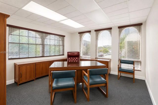 4 of 7 - 815 Ponce De Leon Boulevard, Coral Gables, FL