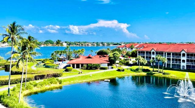 3 of 76 - 7030 Half Moon Circle #216, Hypoluxo, FL