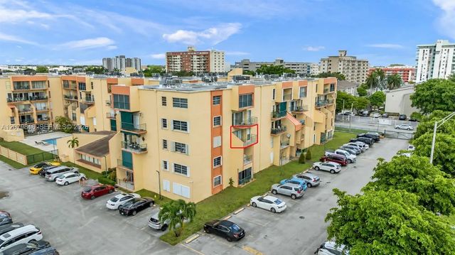 1975 W 44th Place #a302, Hialeah