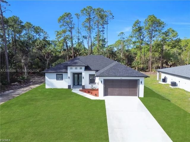 2 of 35 - 4703 Sara Avenue N, Lehigh Acres, FL