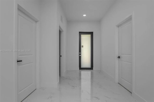 3 of 28 - 2035 Ne 9th Avenue, Cape Coral, FL