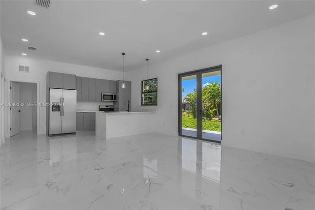 3 of 30 - 1208 Ne 19th Street, Cape Coral, FL