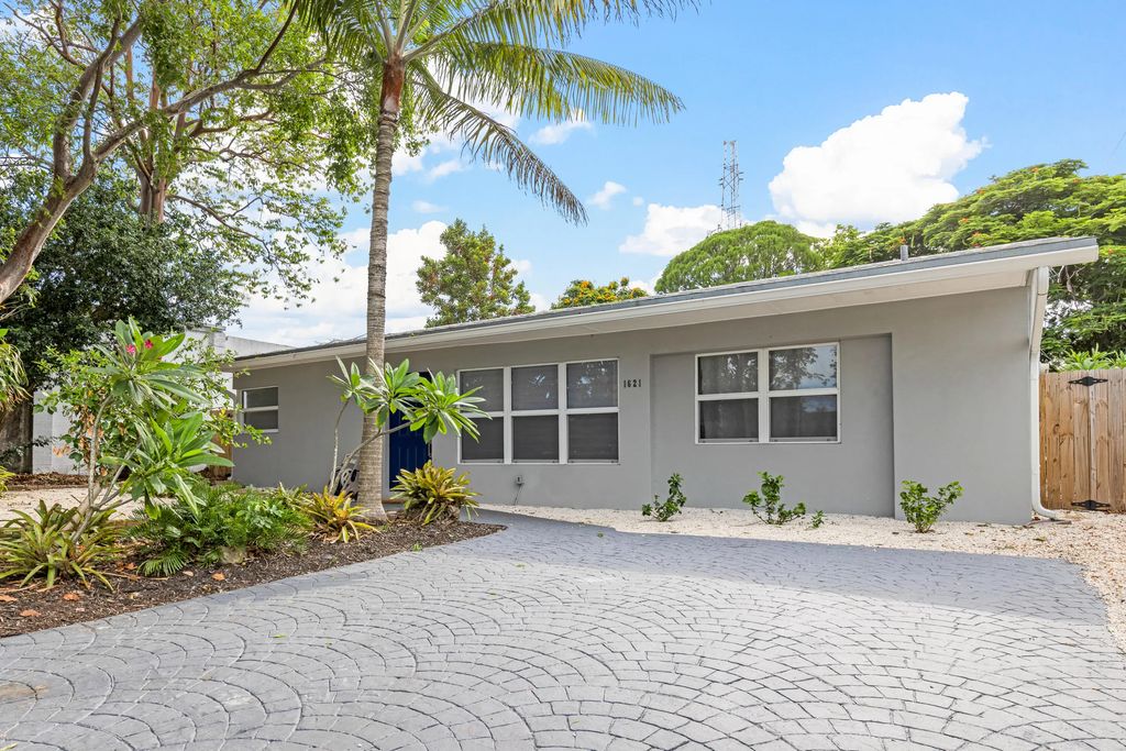 1621 Ne 1st Avenue, Pompano Beach