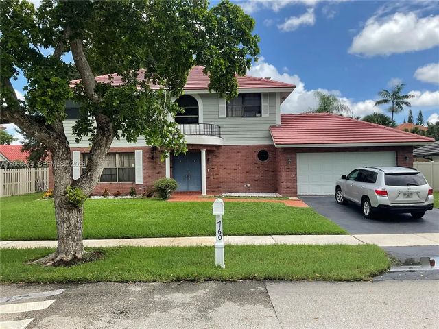 760 Blue Ridge Way, Davie