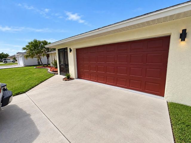 3 of 38 - 991 Se Brookedge Avenue, Port St. Lucie, FL