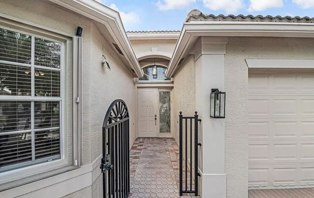 2 of 70 - 8225 La Jolla Vista Lane, Lake Worth, FL