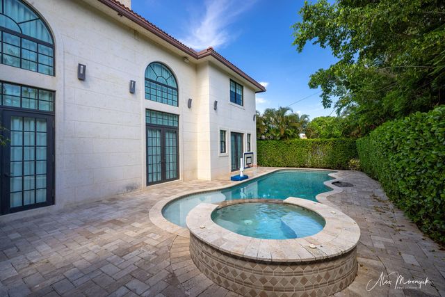4 of 35 - 2808 Ne 20th Court, Fort Lauderdale, FL