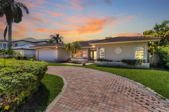 2930 Ne 164th Street, North Miami Beach