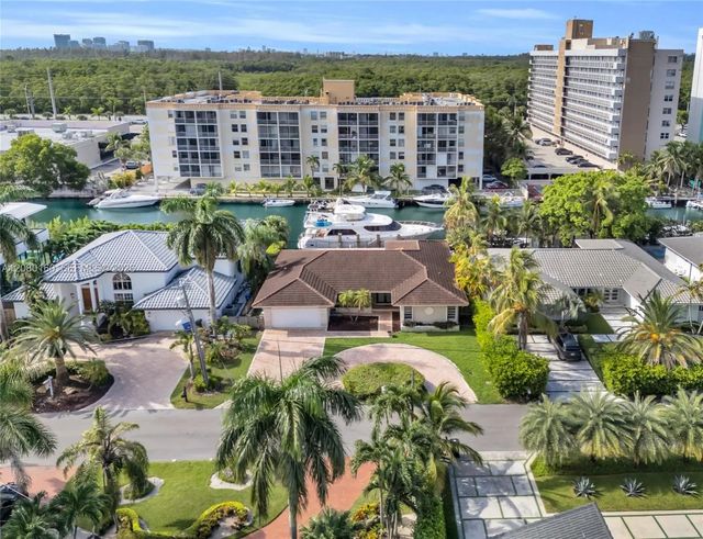 4 of 50 - 2930 Ne 164th Street, North Miami Beach, FL