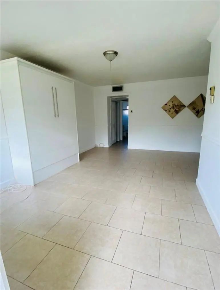 1450 Atlantic Shores Boulevard #212, Hallandale Beach