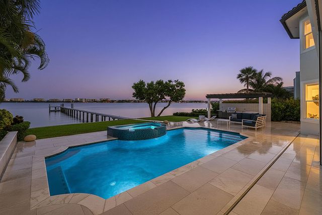 3 of 74 - 3 Lakeside Palms Court, Lake Worth Beach, FL
