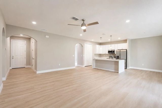 4 of 25 - 360 Warwick Street Se, Palm Bay, FL