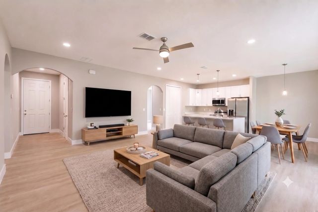 5 of 25 - 360 Warwick Street Se, Palm Bay, FL