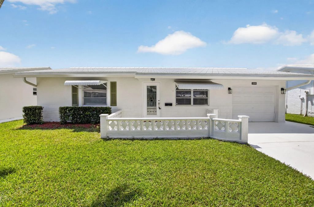 2080 Sw 13th Way, Boynton Beach