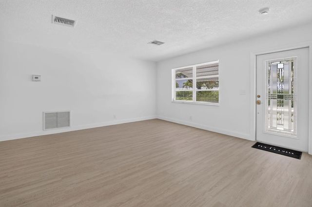 2 of 39 - 2080 Sw 13th Way, Boynton Beach, FL