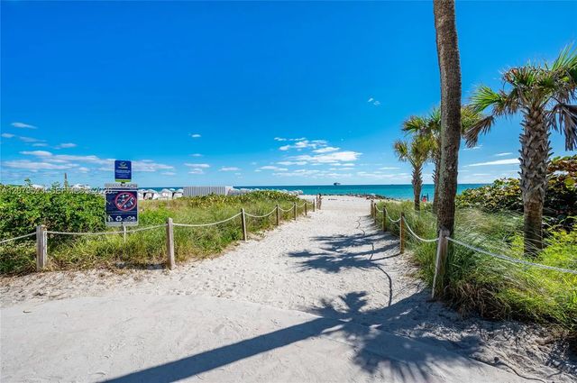 4 of 23 - 2899 Collins Avenue #1505, Miami Beach, FL
