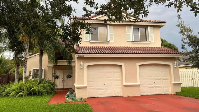 4 of 104 - 19409 Nw 24th Place, Pembroke Pines, FL