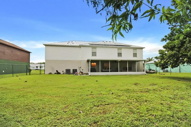 3 of 18 - 3917 Sw Bamberg Street, Port St. Lucie, FL