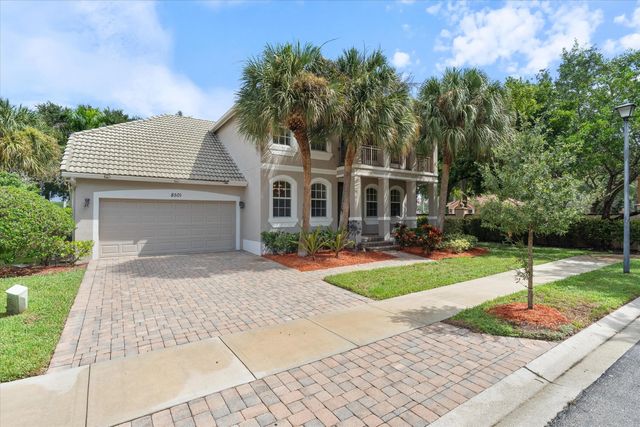 2 of 39 - 8501 Portobello Lane, Palm Beach Gardens, FL