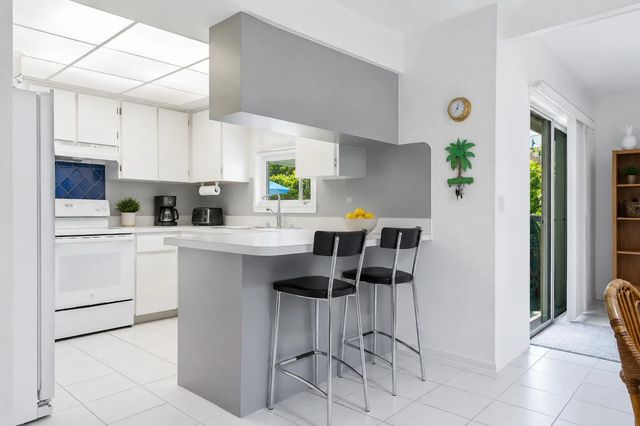 4 of 30 - 354 Edmor Road, West Palm Beach, FL