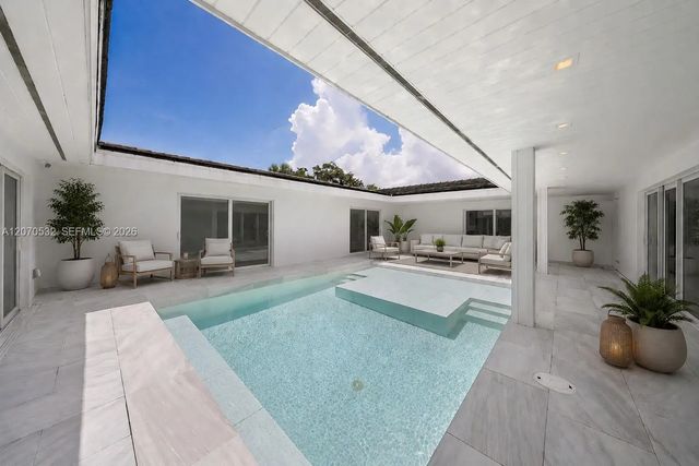 2 of 40 - 4001 Monserrate Street, Coral Gables, FL