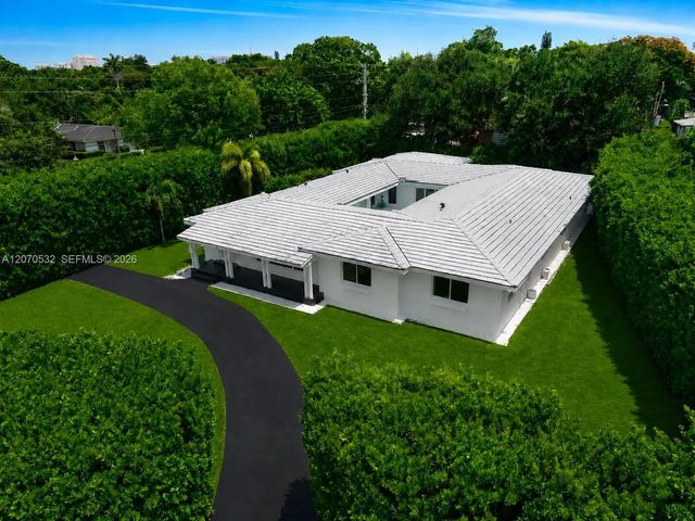 4 of 40 - 4001 Monserrate Street, Coral Gables, FL