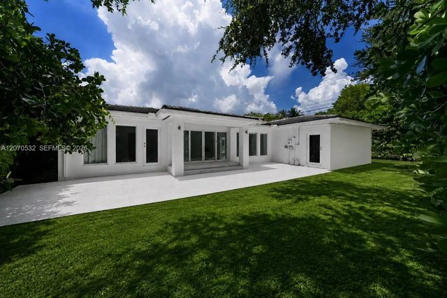 5 of 40 - 4001 Monserrate Street, Coral Gables, FL