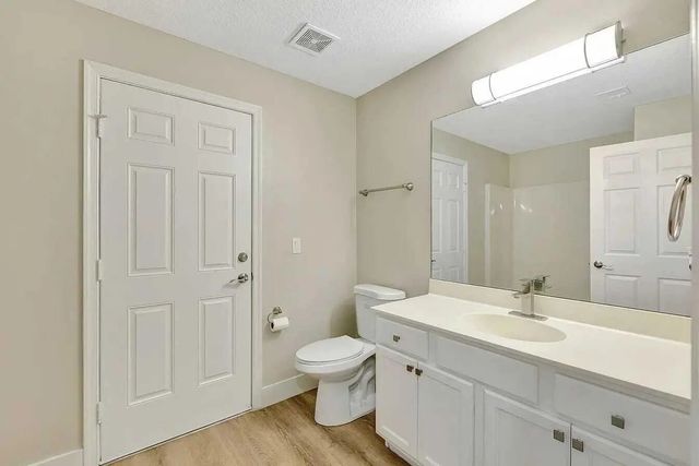 3 of 4 - 1381 Sw Bougainvillea Avenue #1, Port St. Lucie, FL