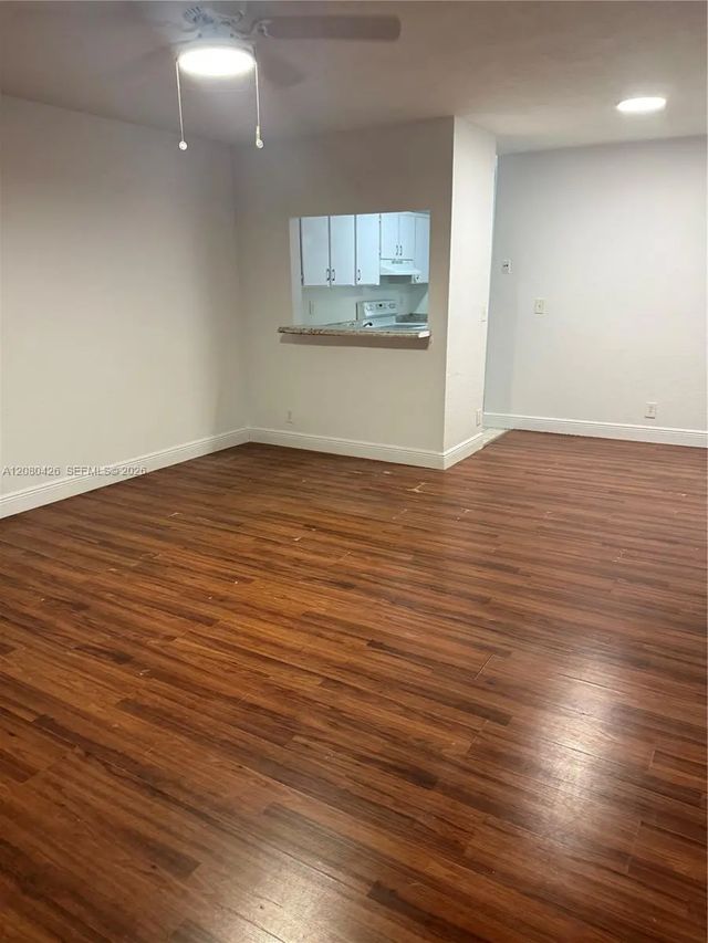 4 of 18 - 838 Twin Lakes Drive #19-e, Coral Springs, FL