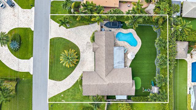 4 of 23 - 215 Golfview Drive, Tequesta, FL