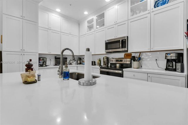 5 of 43 - 1785 Nw 124th Place, Pembroke Pines, FL