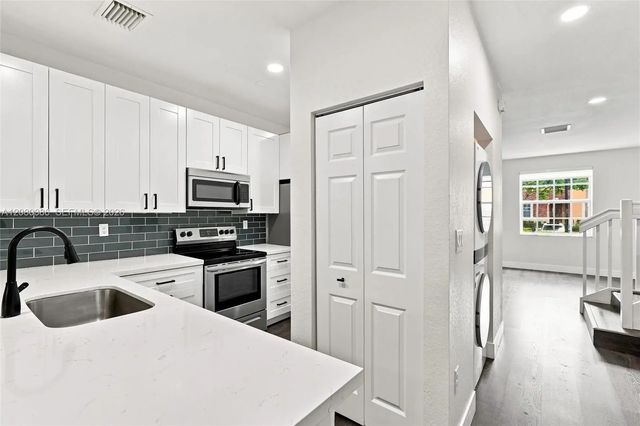 3 of 33 - 9145 Sw 227th Street #4, Cutler Bay, FL