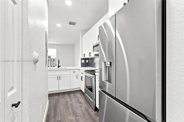 5 of 33 - 9145 Sw 227th Street #4, Cutler Bay, FL