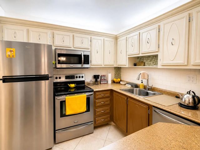 2 of 19 - 5680 Sw 3rd Place #106, Margate, FL