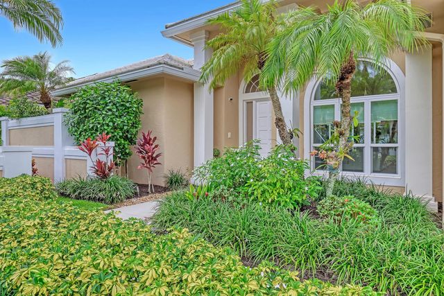 4 of 47 - 23 Windward Isle, Palm Beach Gardens, FL