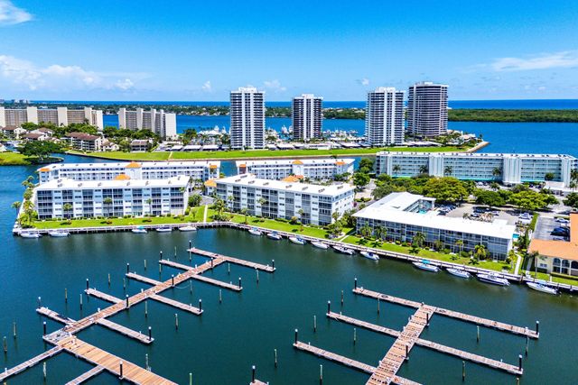 29 Yacht Club Drive #304, North Palm Beach