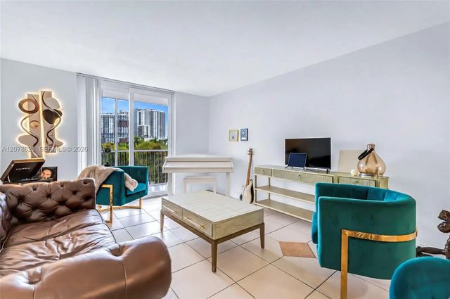 5 of 20 - 16950 W Dixie Highway #a626, North Miami Beach, FL