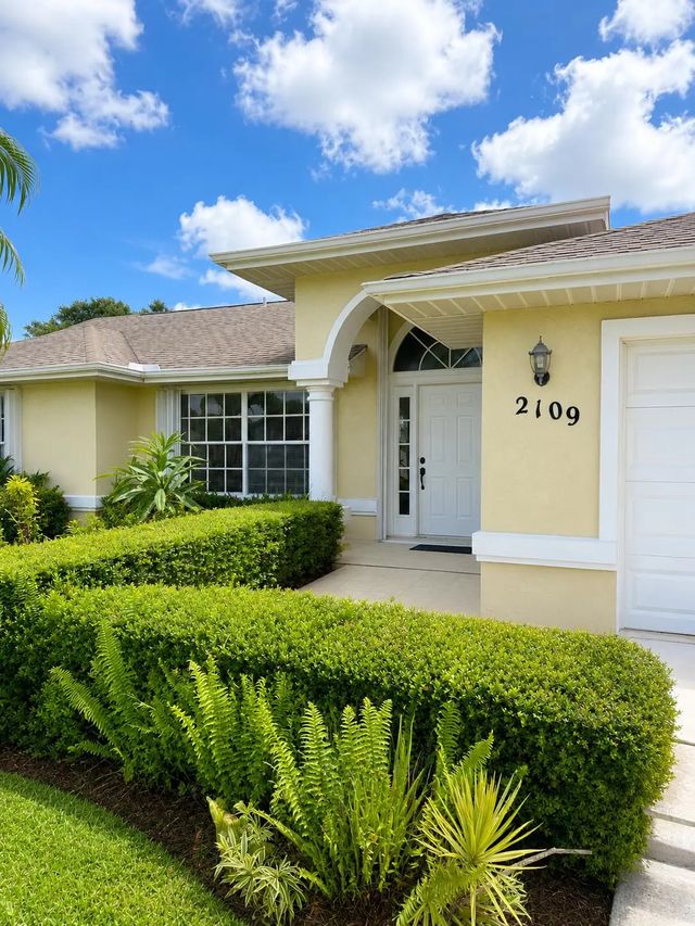 2 of 15 - 2109 Se Genoa Street, Port St. Lucie, FL