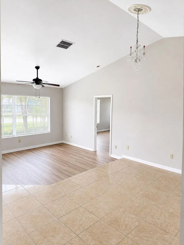 5 of 15 - 2109 Se Genoa Street, Port St. Lucie, FL