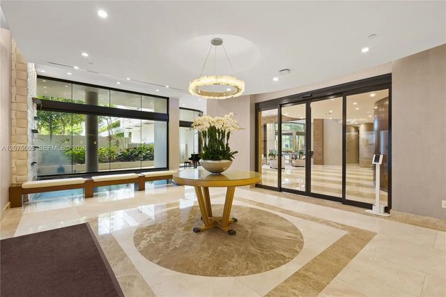 2 of 35 - 19667 Turnberry Way #3f, Aventura, FL