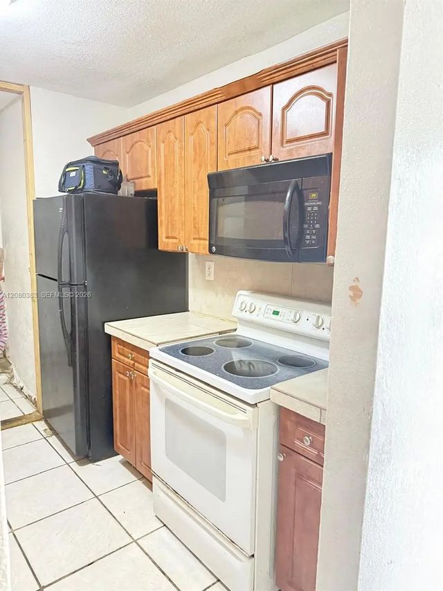2 of 7 - 3887 Nw 207th St Road, Miami Gardens, FL
