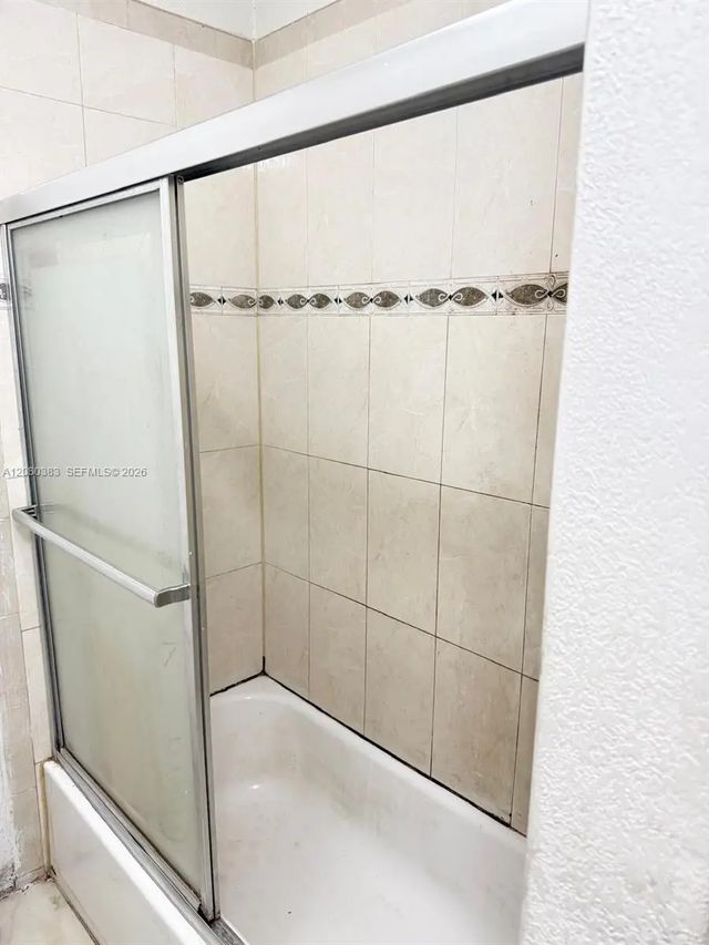 4 of 7 - 3887 Nw 207th St Road, Miami Gardens, FL