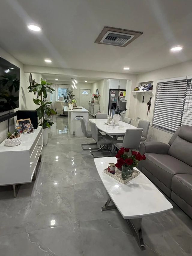 3 of 23 - 1038 Macy Street, West Palm Beach, FL