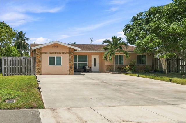 3 of 7 - 4665 Nw 113th Avenue, Sunrise, FL