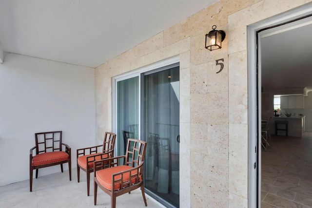 3 of 38 - 100 Iroquois Drive #5, Islamorada, FL