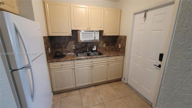 3 of 12 - 2400 Nw 152nd Street, Miami Gardens, FL