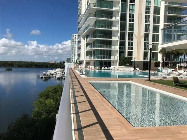 5 of 76 - 330 Sunny Isles Boulevard #803, Sunny Isles Beach, FL