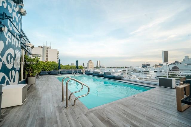 4 of 26 - 1060 Ocean Drive #d204, Miami Beach, FL