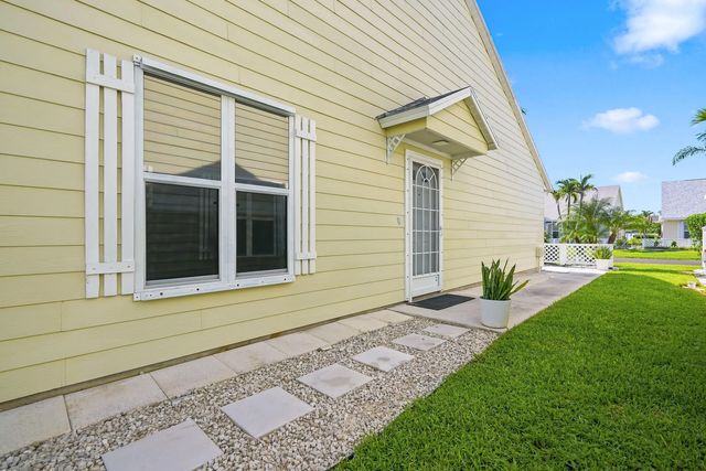 2 of 22 - 2543 Se Tropical E Circle, Port St. Lucie, FL