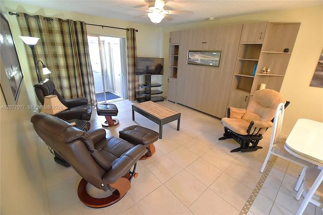 2 of 42 - 2971 Crosley Drive W #f, West Palm Beach, FL